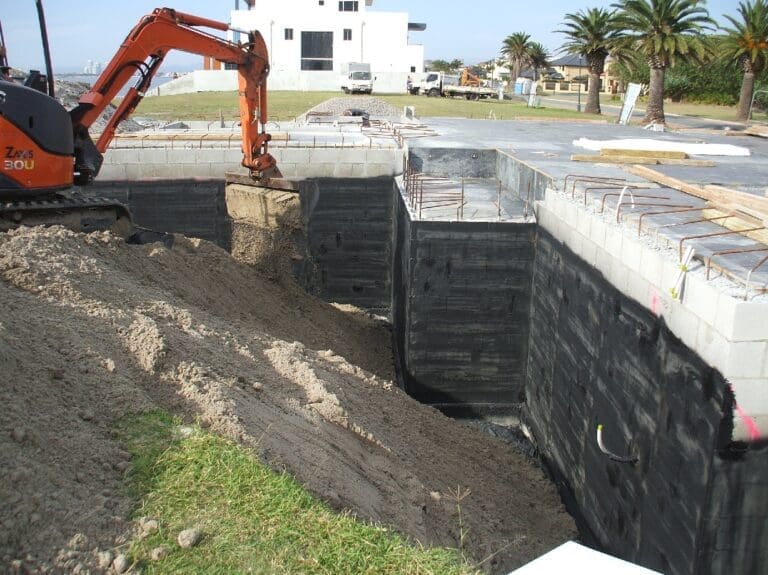 BASEMENTS & RETAINING WALLS Foundation Sealing 1